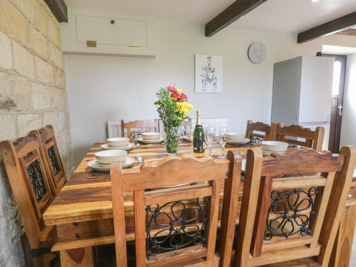 Hayloft Villa Staintondale Exterior photo